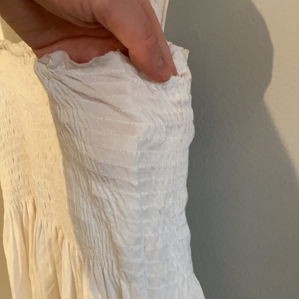 Fab Rik White Stretch Flowy Crop Ruched Tank - Picture 8 of 11